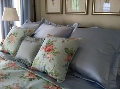 Traditional bedding, Bedspread & Pillows Cowtan & Tout