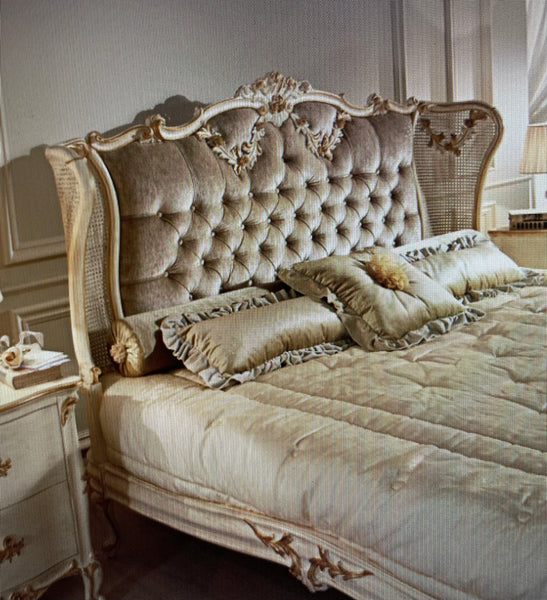 Daphne Claire Louis XVI Ratran Bedroom Set