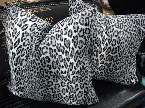 Snow Leopard Throw Pillow Cover