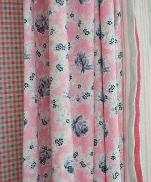 Country Curtain Panel, Wild Rose